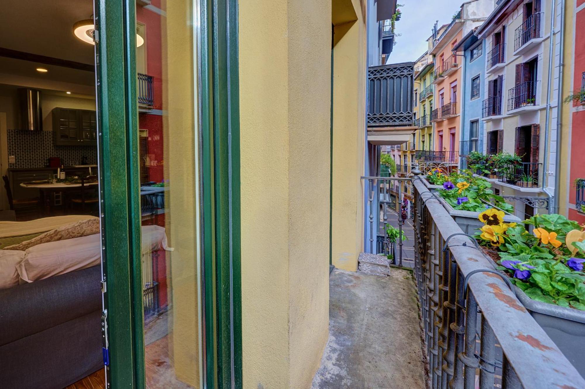 Heart Of Pamplona Apartments IV By Clabao Εξωτερικό φωτογραφία